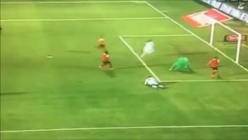 Demba Ba anot車 un golazo de 'carambola'