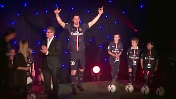 Zlatan Ibrahimovic presentó su estatua de cera