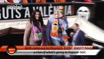 ¡Hincha le pidió matrimonio en pleno campo de juego!