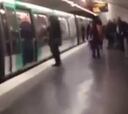 El hombre increpado en el metro de París, invitado por el Chelsea