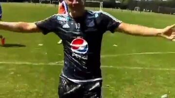 En redes hinchas de Millonarios felicitan a Mayer Candelo