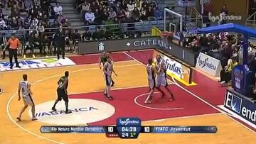 Las malas decisiones condenan al Obradoiro ante el Joventut