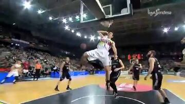 Vergonzosa trifulca entre equipos en Miribilla