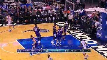 El gran partido de Oladipo deja en nada los 39 puntos de Gay