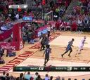 Oladipo (29) trata en vano de derribar el muro de Houston