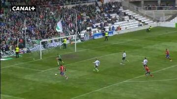 Borja Bastón hace soñar al Zaragoza y condena al Racing