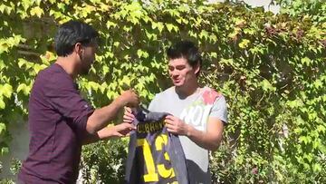 AS Chile entregó la primera camiseta de Claudio Bravo