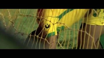 ¡Delantero falló un gol increíble debajo del arco!