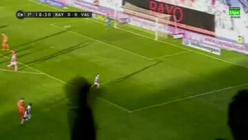 Diego Alves cantó en el gol de Embarba por culpa del sol