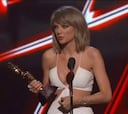 Taylor Swift arrasa en los premios Billboard en Las Vegas