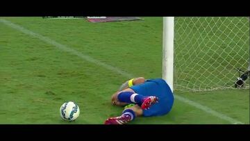 Impactante fractura en el dedo de portero del Náutico