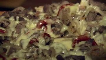 'Pizzas a la parrilla' prometen romperla en la sede penquista