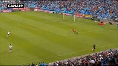 Así fue el escandaloso error de Whalley en el primer gol