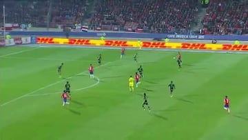 Vargas: "Uruguay tiene una de las mejores defensas de la Copa"