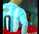 Selfie triste: Niño se sacó foto con Messi tras la derrota