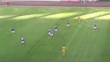 ¡Anotó un gol y le pidió matrimonio a su novia!