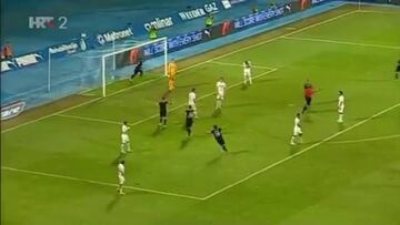 Ángelo Henríquez vuelve a marcar en Champions League