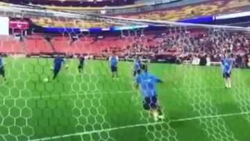 Insólito: Luis Suárez le atajó un penal a Marc-André ter Stegen