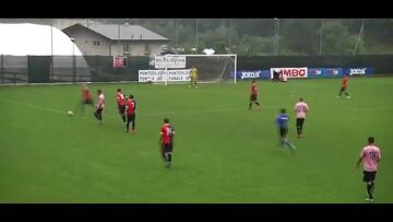 ¡Alucinante y genial triple túnel de jugador del Palermo!