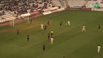 Pineda aportó con un pase gol en triunfo ante el Granada