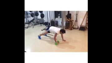 Valdivia olvida las polémicas con duros entrenamientos