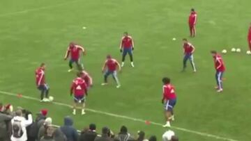 ¡Espectacular 'tontito' de 53 toques en práctica del Bayern!