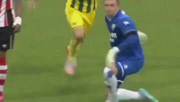 De otro partido: minuto 95 y el portero empata de taco