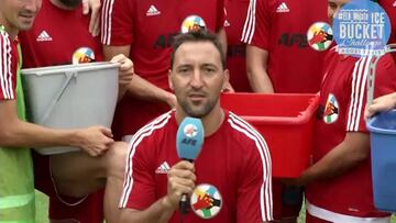 ¡La afición del Livonia Eagles se mojó en cadena por la ELA!