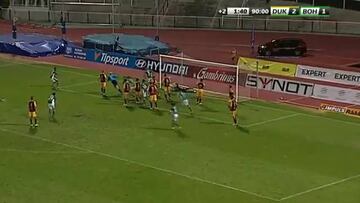 Arquero empató al minuto 90 y se volvió loco celebrando