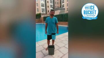 ¡La afición del Livonia Eagles se mojó en cadena por la ELA!