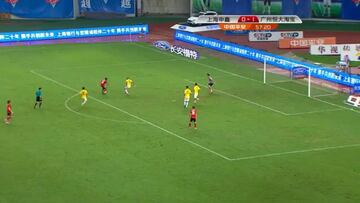 Robinho firma por Atlético Mineiro y amenaza a Colo Colo