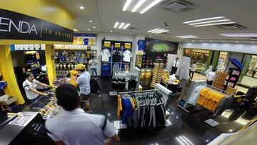 Nahuel Guzmán 'deja' portería de Tigres y vende playeras