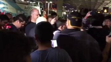 Tévez desata la locura antes de viajar con su selección