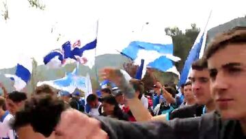Los cruzados llegaron en masa para el tradicional 'Banderazo'