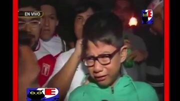 El desconsolado llanto de un niño peruano por la derrota