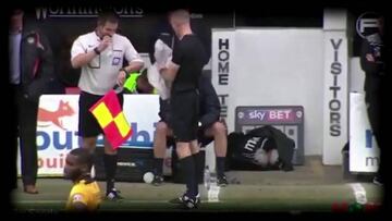 ¡Árbitro se lesionó y fue reemplazado por un hincha!