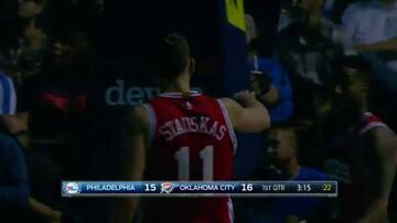 Triple-doble de Westbrook para someter a los Sixers