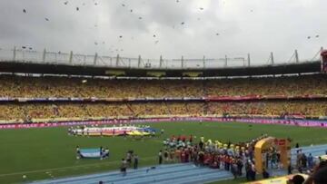 Estremece el himno de Colombia en Barranquilla