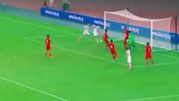 Siria venci車 a Singapur con uno menos y un gol en el final