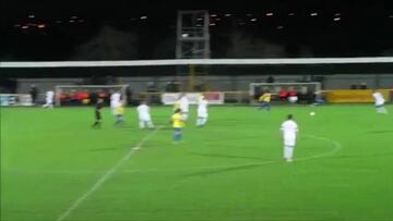¿Será este el autogol más absurdo del 2015?