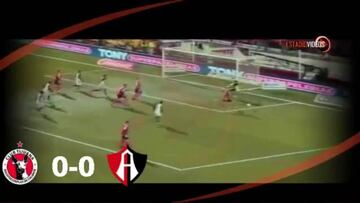 Impresionante atajada de Miguel Pinto ante Xolos