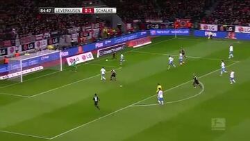 La carambola ocasionada por Chicharito que derivó el empate