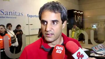 Juan Pablo Montoya, como un niño entre sus seguidores