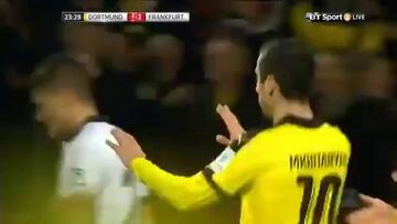 El Dortmund golea y recorta distancias con el Bayern