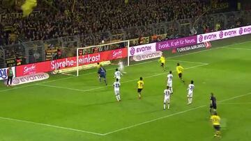Estrella del Dortmund falló el gol más increíble del 2015