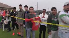 ¿Cuántos autógrafos pudo firmar Chicharito tras entrenarse?