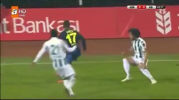 ¡Nani deleitó con un magistral túnel en la Copa de Turquía!