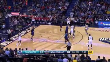 Anthony Davis resuelve en el último segundo con un mate