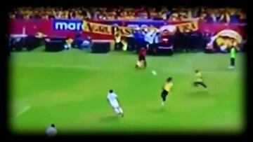 'Dinho' brilló con genial pase de pecho en la 'Noche Amarilla'