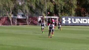 El golazo de Mart¨ªn Tonso en la ¨²ltima pr¨¢ctica de Colo Colo